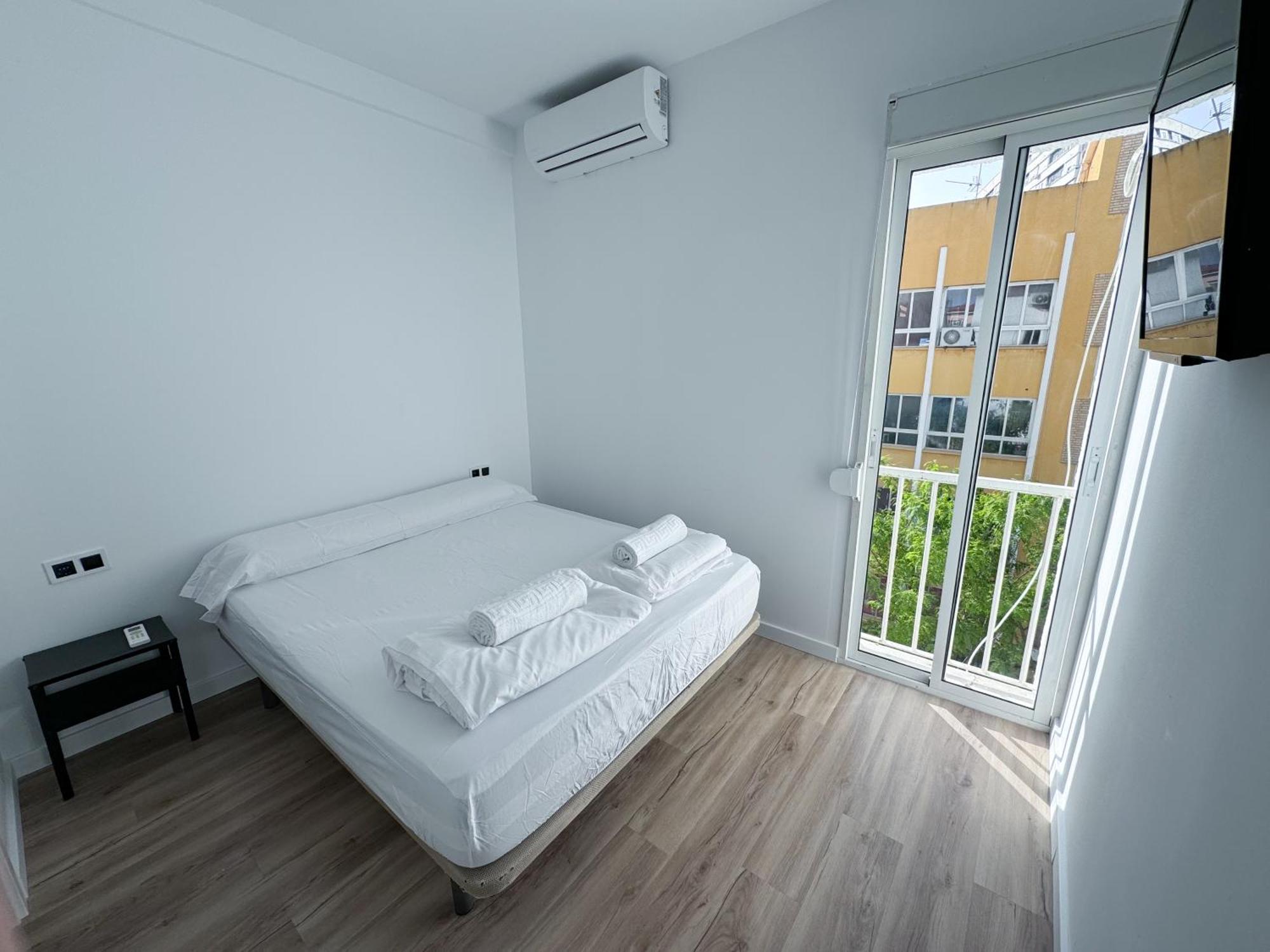 Muede Hostel Torremolinos Esterno foto